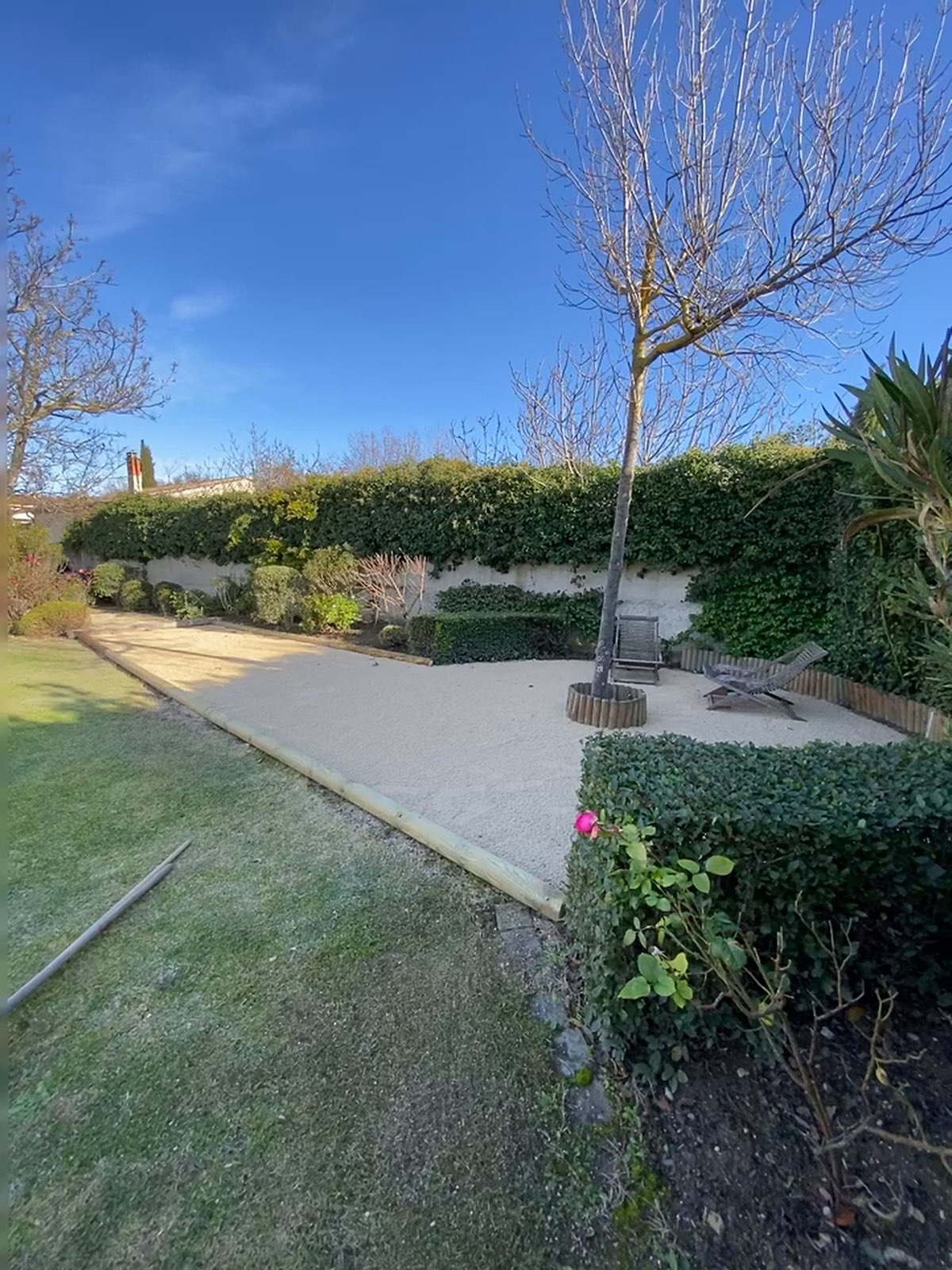 Terrain de pétanque aménagé par O' fil du jardin